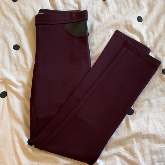 DKNY Slim Stretch Pull On Dark Maroon Leggings Like Jeans NWOT - Picture 1 of 13